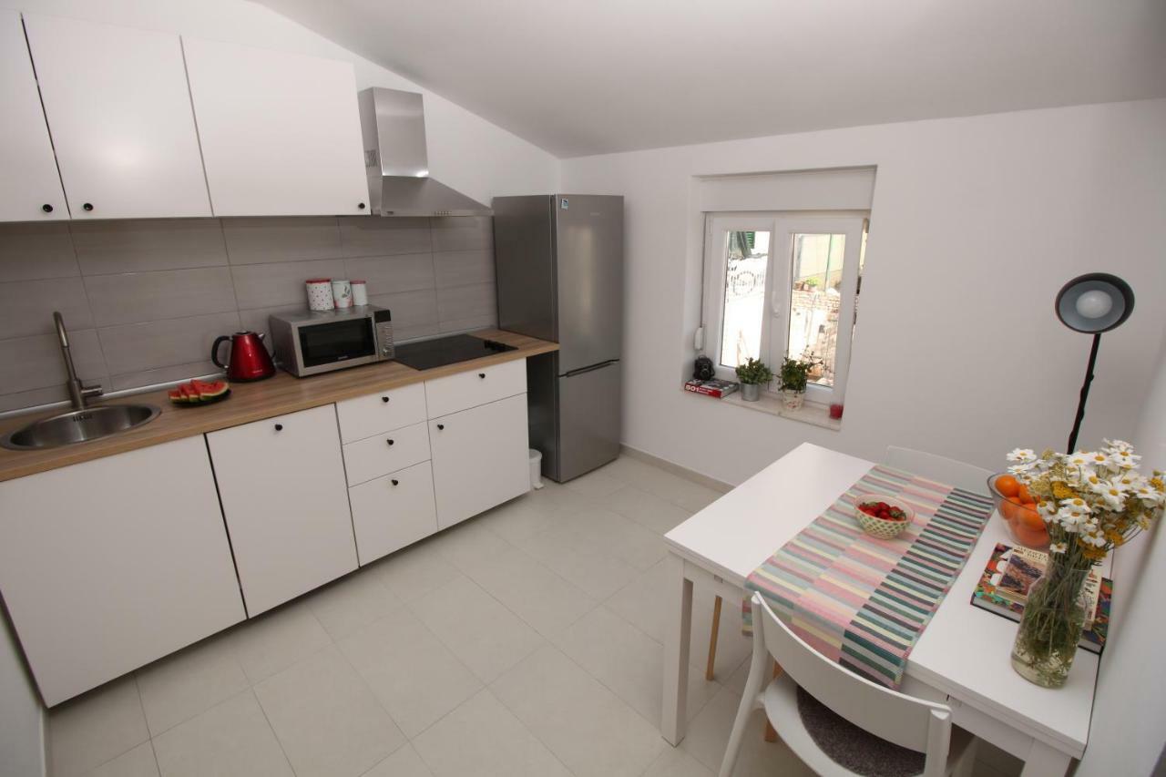 Apartment Smokva **** Podgreben Exteriér fotografie